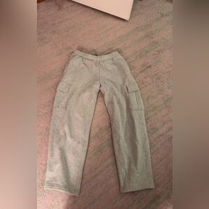 Aritzia cargo sweatpants